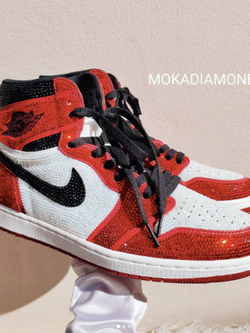 รับติดเพชรรองเท้า Nike