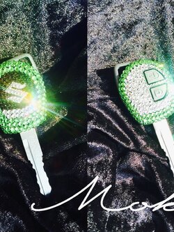 งานติดเพชรกุญแจ Suzuki Swift