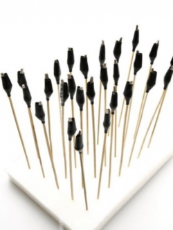 ปากหนีบและแท่งไม้ ชุดละ 10 อัน