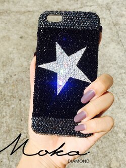 เคส iPhoneสีดำติดเพชร