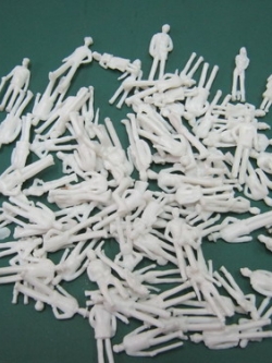 คน สเกล 1:75 คละแบบ สีขาว / 50 ตัว