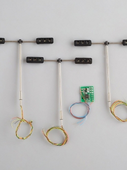 ชุดสัญญาณไฟจราจร 2 แขน 3 ต้น (HO/OO scale) - pre-order