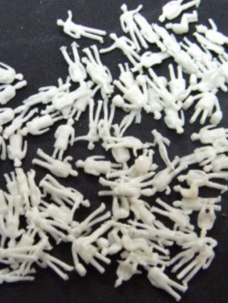 คน สเกล 1:150 คละแบบ / 100 ตัว (พรีเมี่ยม)