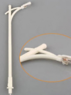 เสาไฟกิ่งเดียว สีขาว 6V สูง 7 ซ.ม. (สเกล 1:150) / 5 ต้น