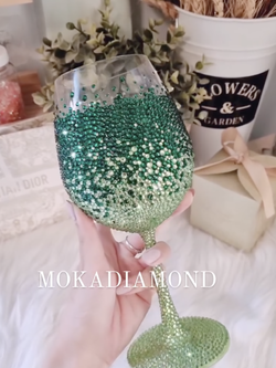 แก้วไวน์ติดเพช สี 2Tone (งานสั่งทำ)