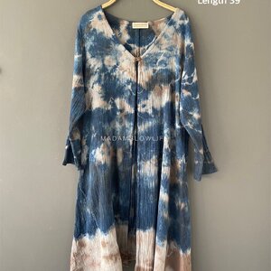 เสื้อคลุม Size F เนื้อผ้าคอตตอนมีเทกเจอร์ สีน้ำตาลครามโดยใช้สีปลอดสารพิษ