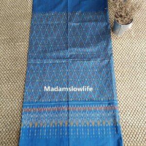 ผ้าไหมมัดหมี่ สีฟ้าน้ำทะเล ขนาด กว้าง 100 cm * ยาว 200 cm Hand made