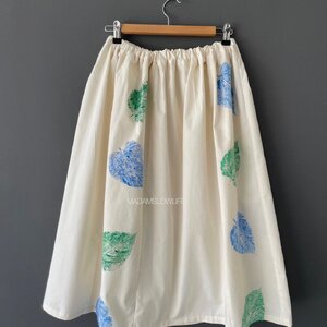 กระโปรง Size F พิมพ์ใบไม้ด้วยสีปลอดสารพิษ